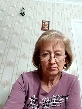 Snapshot of AlikaSwan5821 chatting on September 29, 1:16 pm AlikaSwan5821 online show from September 29, 1:16 pm