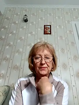 Snapshot of AlikaSwan5821 chatting on October 6, 1:30 pm AlikaSwan5821 online show from October 6, 1:30 pm