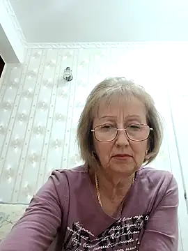 Snapshot of AlikaSwan5821 chatting on October 20, 7:14 pm AlikaSwan5821 online show from October 20, 7:14 pm