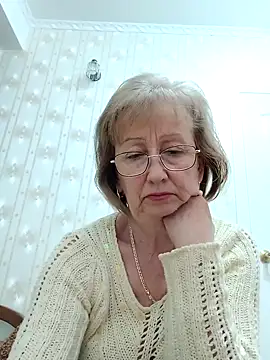 Snapshot of AlikaSwan5821 chatting on October 25, 6:46 pm AlikaSwan5821 online show from October 25, 6:46 pm