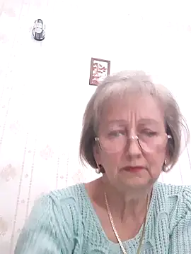 Snapshot of AlikaSwan5821 chatting on November 20, 7:35 pm AlikaSwan5821 online show from November 20, 7:35 pm