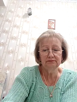 Snapshot of AlikaSwan5821 chatting on December 3, 8:07 pm AlikaSwan5821 online show from December 3, 8:07 pm