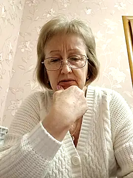 AlikaSwan5821 online show from March 2, 1:51 pm