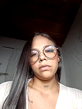 linda698049 online show from October 14, 4:57 am