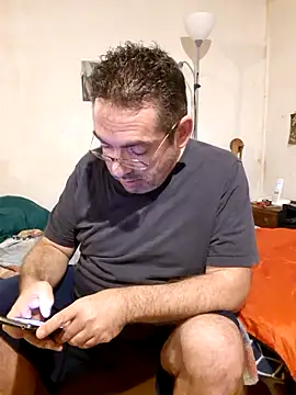 Snapshot of Jouons-ensembles2 chatting on November 16, 3:39 pm Jouons-ensembles2 online show from November 16, 3:39 pm