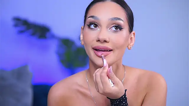 NinaSolenne online show from March 13, 8:37 pm