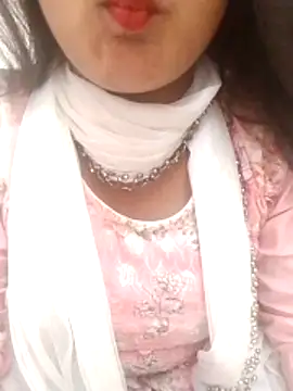 Snapshot of Babe_Doll04 chatting on May 13, 7:06 am Babe Doll04 online show from May 13, 7:06 am