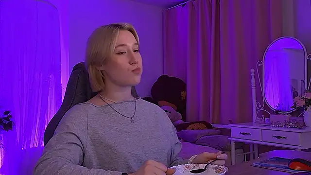 CinBellamy online show from February 25, 2:54 am