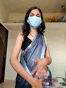 Shivani2002 online show from February 7, 10:08 am