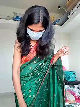 Shivani2002 online show from February 15, 10:25 am