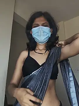 Shivani2002 online show from June 19, 3:44 am