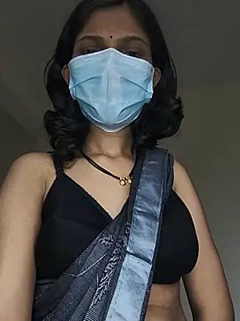 Shivani2002 online show from July 9, 11:03 am