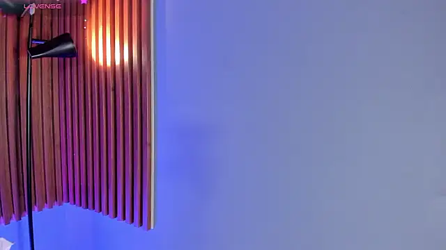 cinnia  online show from March 14, 11:15 am