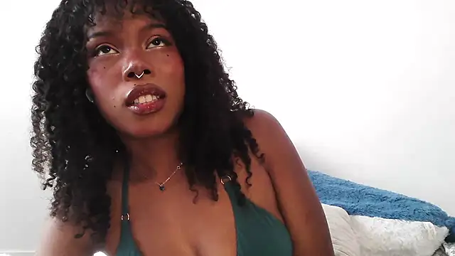 SparklingSoleil online show from September 29, 6:35 pm