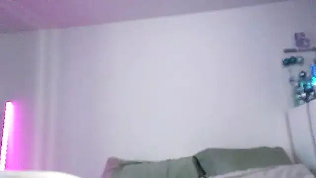 SparklingSoleil online show from December 14, 8:13 pm