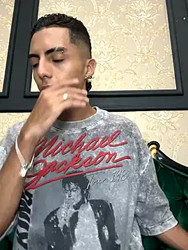 Snapshot of Mister_Obsession chatting on November 11, 7:03 pm Mister Obsession online show from November 11, 7:03 pm