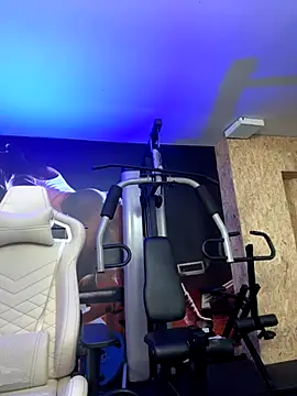 Snapshot of Mister_Obsession chatting on November 14, 7:01 pm Mister Obsession online show from November 14, 7:01 pm