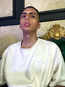 Snapshot of Mister_Obsession chatting on November 25, 6:52 pm Mister Obsession online show from November 25, 6:52 pm