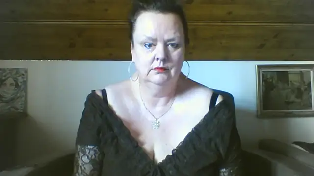 TiffanyMature online show from March 23, 7:12 am