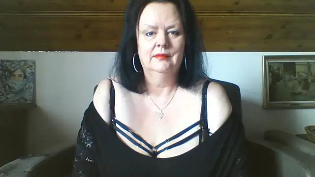 TiffanyMature online show from March 24, 8:08 am