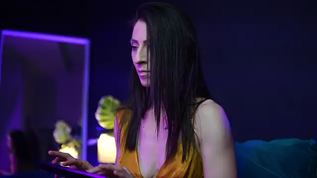 Snapshot of RubyRosa chatting on October 26, 10:25 pm RubyRosa online show from October 26, 10:25 pm