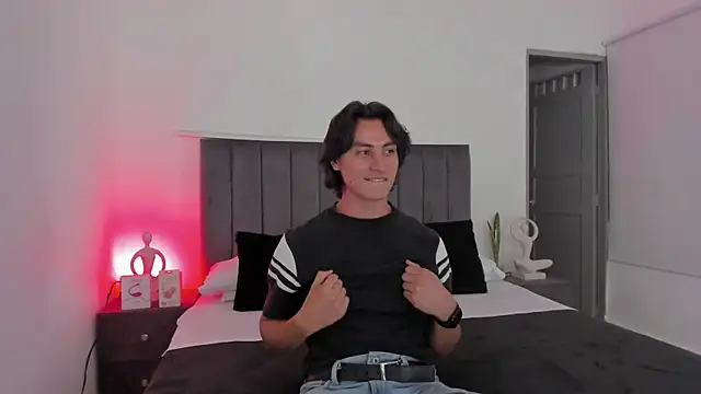 AlexanderHall online show from September 9, 11:04 pm