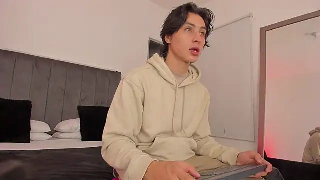 AlexanderHall online show from September 20, 12:22 am