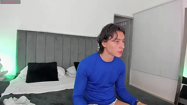 AlexanderHall online show from September 21, 7:37 pm