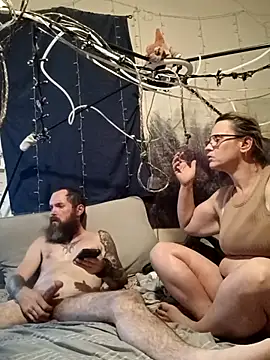 Snapshot of PremiumKitty chatting on November 23, 12:32 am PremiumKitty online show from November 23, 12:32 am