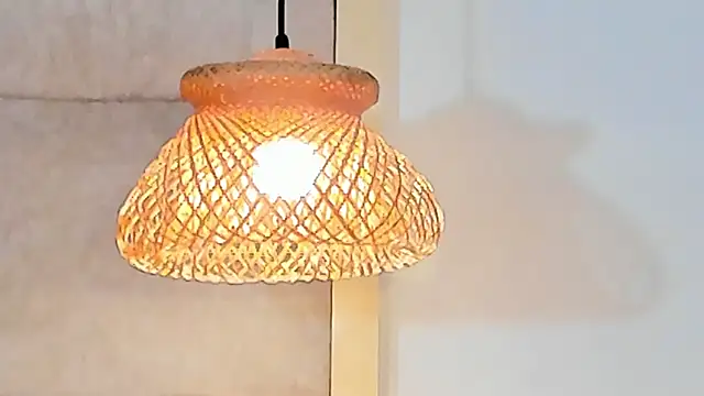 Snapshot of VioletHilton chatting on September 18, 7:49 pm VioletHilton online show from September 18, 7:49 pm