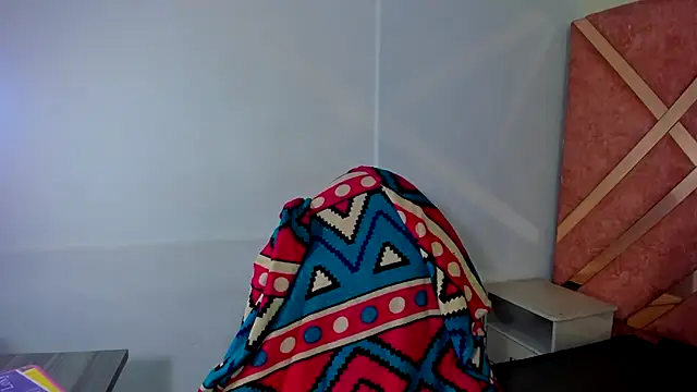 Snapshot of Amy_Kobold3 chatting on June 24, 11:04 pm Amy Kobold3 online show from June 24, 11:04 pm