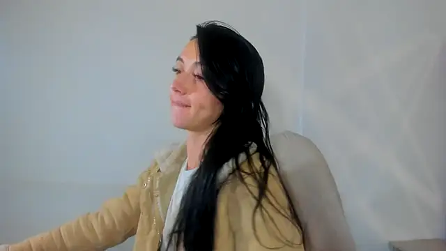 Snapshot of Amy_Kobold3 chatting on July 16, 3:45 am Amy Kobold3 online show from July 16, 3:45 am