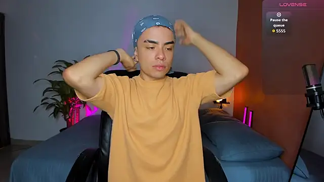 obzidyan online show from September 8, 3:55 pm