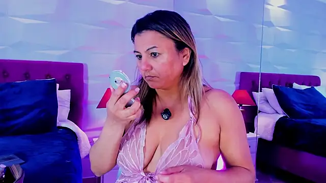 Nataly Foley online show from March 4, 12:22 pm