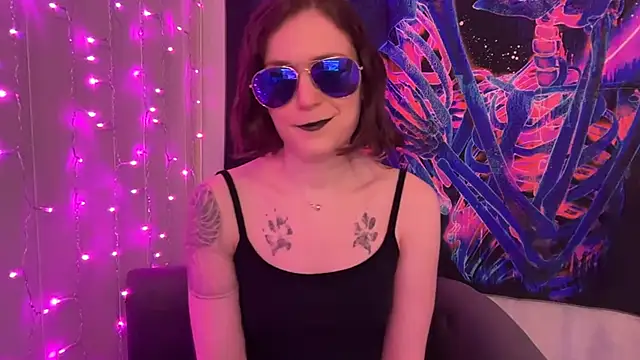 mistressannafoxx online show from September 29, 5:18 pm