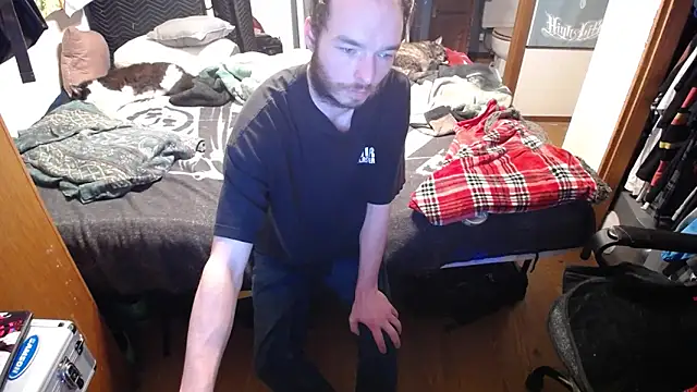 Snapshot of womenhateme69 chatting on December 20, 9:55 pm womenhateme69 online show from December 20, 9:55 pm