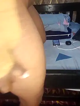 Snapshot of naked__ chatting on October 27, 2:37 am naked online show from October 27, 2:37 am