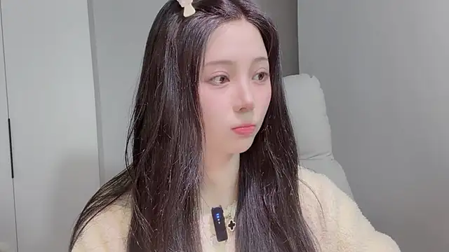 Amy-i online show from March 9, 4:00 pm