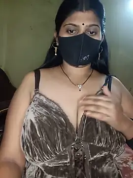 Snapshot of reena502 chatting on May 20, 9:59 am reena502 online show from May 20, 9:59 am