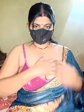 Snapshot of reena502 chatting on June 17, 4:04 am reena502 online show from June 17, 4:04 am