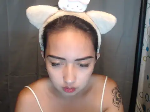 Soft Angel8 online show from May 24, 6:18 am