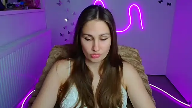 Stefanie Sweet online show from June 16, 5:21 am