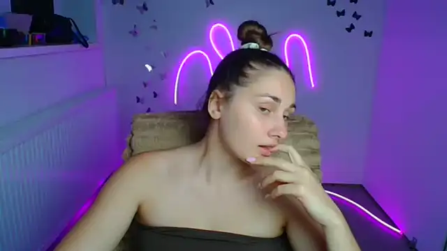 Stefanie Sweet online show from June 26, 11:36 am