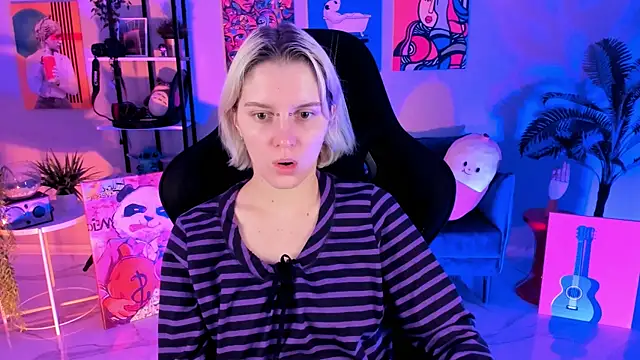 BethanyCloud online show from November 7, 4:56 am