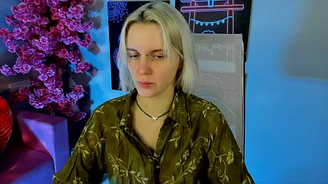 BethanyCloud online show from December 18, 5:46 am