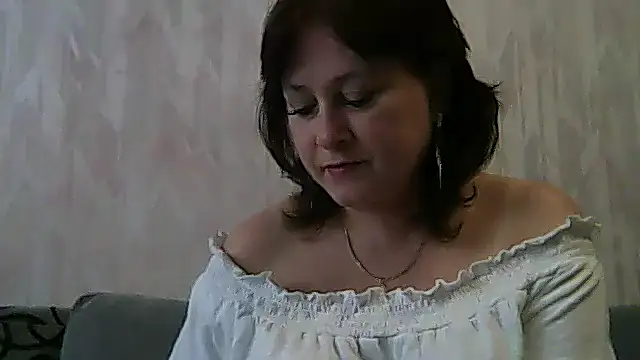 Snapshot of Samantha44021 chatting on October 7, 10:12 am Samantha44021 online show from October 7, 10:12 am