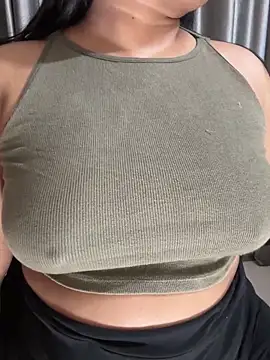 Maggi-is-back online show from December 14, 6:12 pm