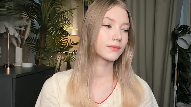 Snapshot of ChinBonnell chatting on November 16, 5:46 am ChinBonnell online show from November 16, 5:46 am