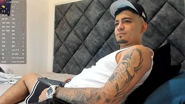 OwenStonne  online show from November 16, 1:06 pm