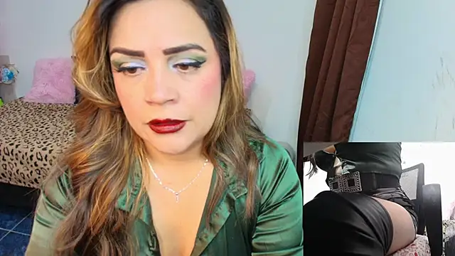 Paulina-Becerraa online show from May 13, 4:21 am